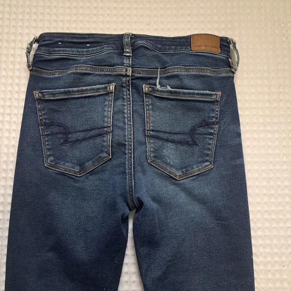American Eagle High-Rise Jegging - Picture 8 of 8